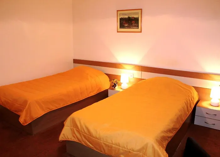 Hotel Of Bulgarian Academy Of Sciences 2*